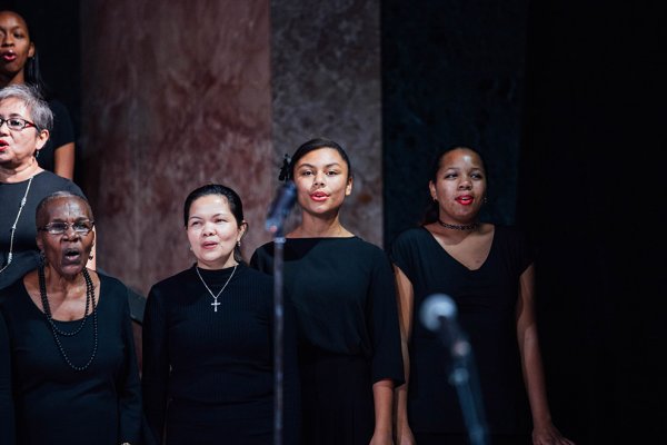 Members of the Tyndale Community Choir singing