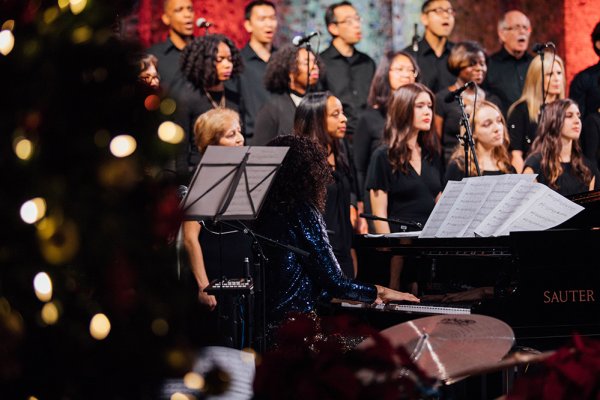 Members of the Tyndale Community Choir