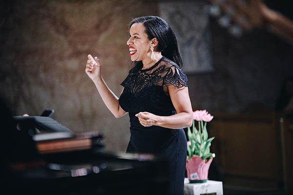 Dr. Melissa Davis Conducting the Choir