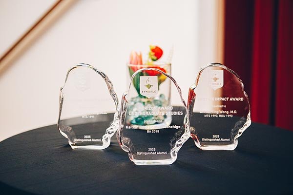 The distingusihed alumni awards